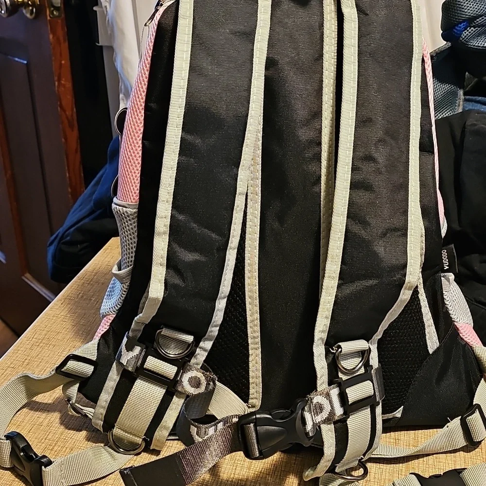 YUDODO Pink and Gray Pet Carrier Backpack. Sz M,  NEW